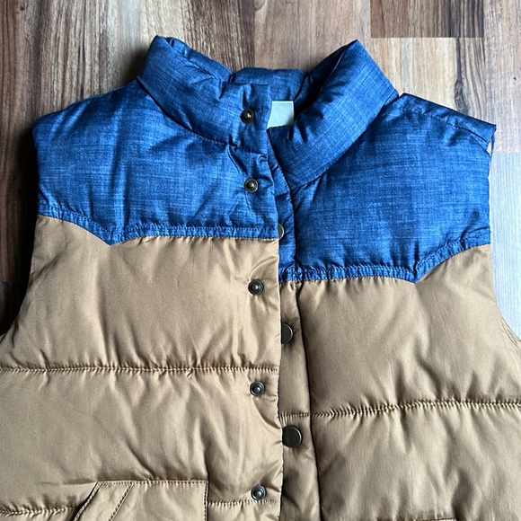 Boys Crazy 8 Puffer Vest Size 7/8 - Picture 3 of 6
